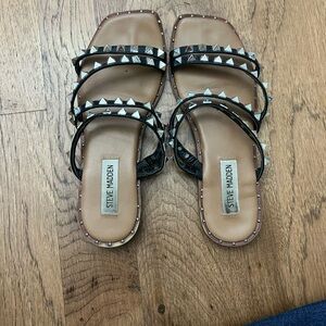 Black Steve Madden sandals